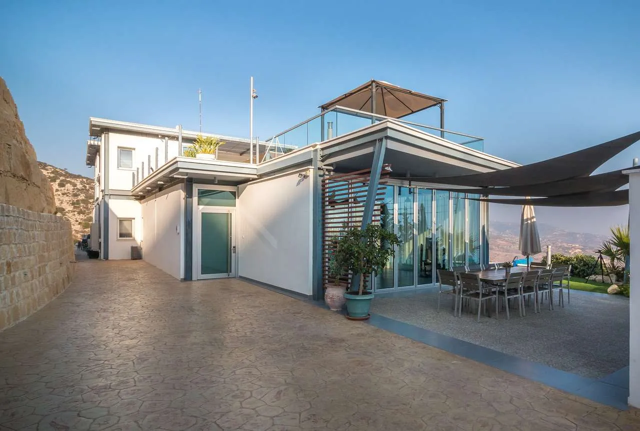 Repair of Roofing: Safe, Smart Roof Fixes